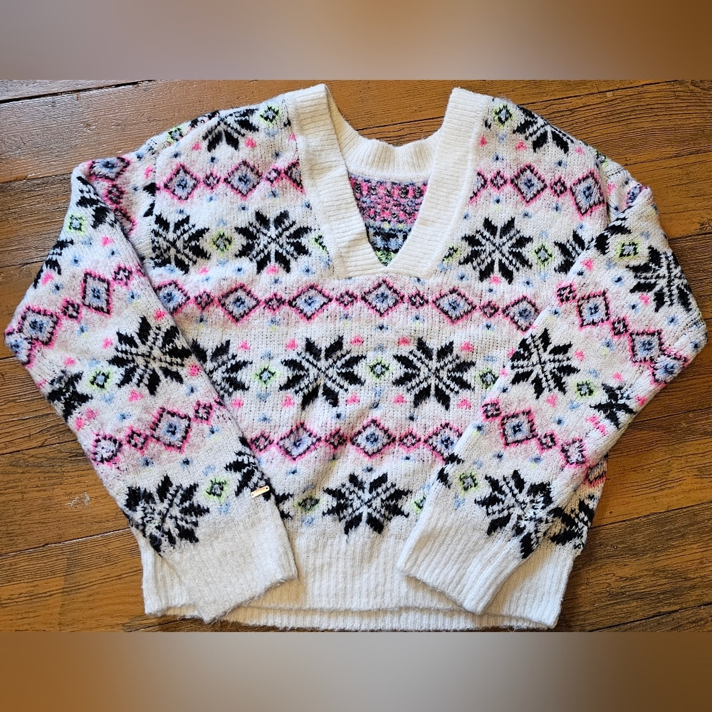 PINK - Victoria’s Secret - V-Neck Winter Snowflake Sweater Sz XS - NWOT